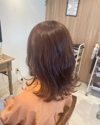 ミディアム 酸性ストレート/ブリ ーチなしWカラー河本のヘアスタイル