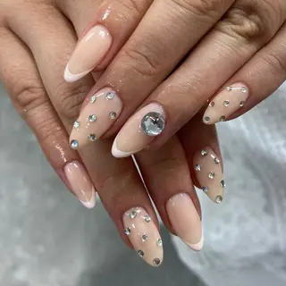ネイル HINAKO💫 Ouja groupのネイルデザイン