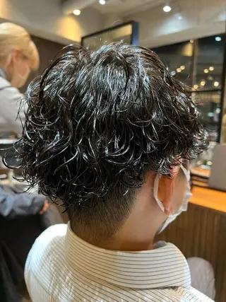 ショート パーマ メンズ 波巻きスパイラルパー マ/シャドウパーマ駿のヘアスタイル