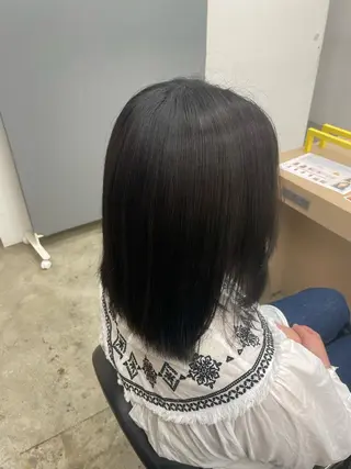 ミディアム カラー 吉川 莉央のヘアスタイル
