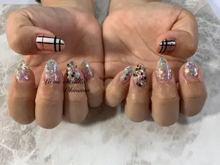 ネイル アトリエ ラヴィエベルのネイルデザイン