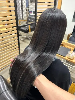 1回で綺麗になる 髪質改善 小山光のヘアスタイル