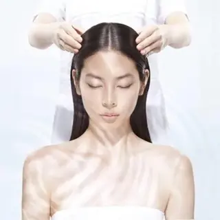 栗本 博史のヘアスタイル