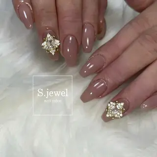 ネイル S. JEWELのネイルデザイン