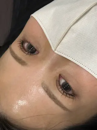 マツエク・マツパ 青木 梢のヘアスタイル