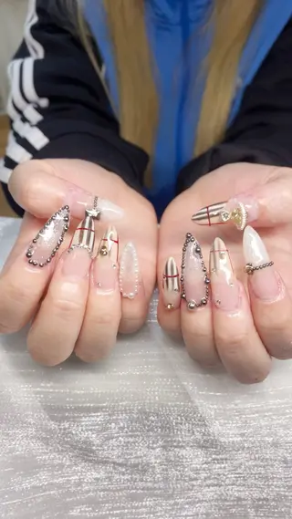ネイル Rei _Nail 新宿のネイルデザイン