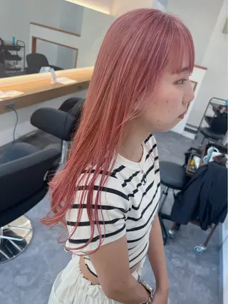 ロング カラー 村岡 芽衣のヘアスタイル
