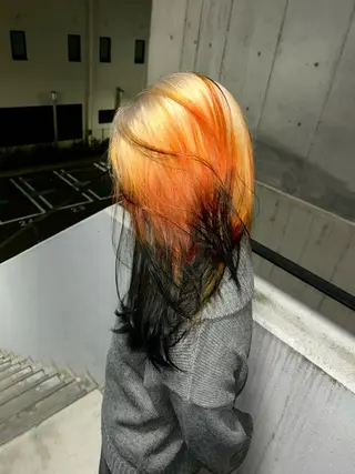 ロング カラー 履歴修正屋さん／ ブロンド／ホワイトのヘアスタイル