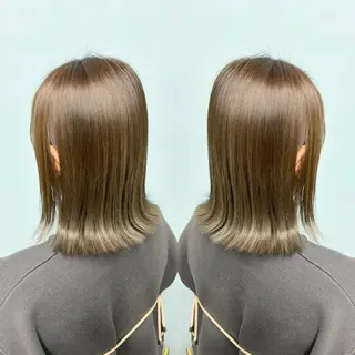 ミディアム 艶カラー🩵💛 NANAのヘアスタイル