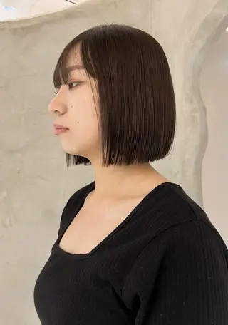 ミディアム カラー 切りっぱなしボブ/ 艶カラー/綾莉のヘアスタイル