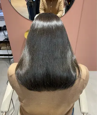 セミロング カラー 松本 凪のヘアスタイル