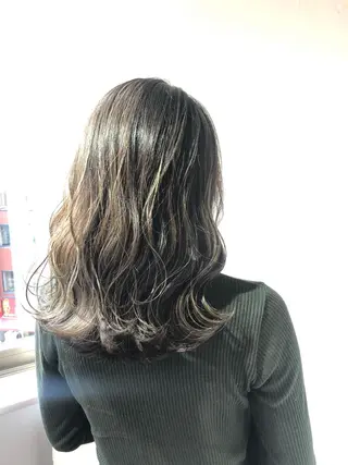 セミロング カラー ベイリコルド　アトリ 店長　宮城一真のヘアスタイル