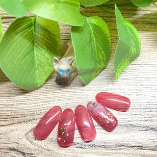 ネイル Nail salon MEGUMIのネイルデザイン