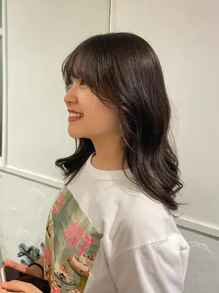 カラー shiro.kobe 森彩華のヘアスタイル