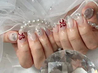 bijou nails 蓮のネイルデザイン