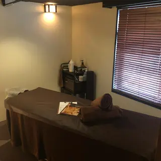 【4月ご予約満了】 リバース大阪店のエステ・リラクイメージ