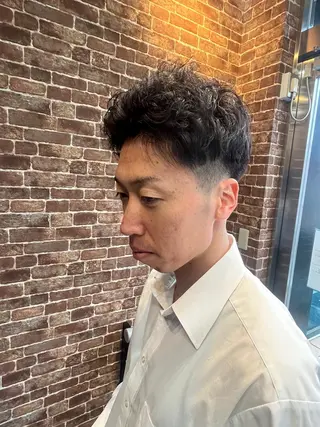 ミディアム カラー パーマ ヘアアレンジ メンズ キッズ ネイル マツエク・マツパ アイブロウ 久木原 ゆりのヘアスタイル