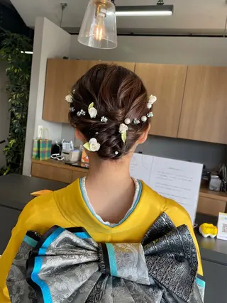 ミディアム ヘアアレンジ マキノ キョウカのヘアスタイル