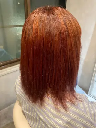 ミディアム カラー 岩渕 春菜のヘアスタイル