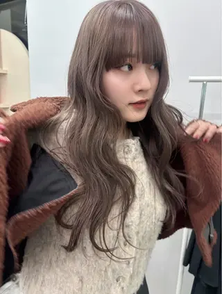 ロング nanami IROW大名のヘアスタイル