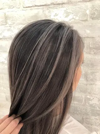 ミディアム 白井 秀太郎のヘアスタイル