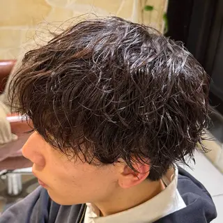ショート カラー パーマ ヘアアレンジ メンズ 新宿のパーマ職人/ メンズパーマ/石見のヘアスタイル