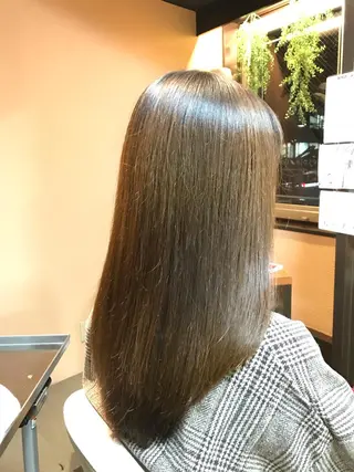 セミロング ❣️大人色気レイヤー 美髪縮毛 金山❣️のヘアスタイル