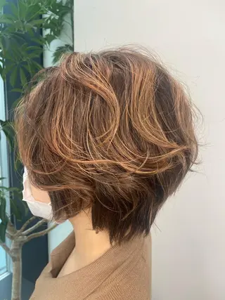 ショート カラー デザインカラーウルフ 宙也のヘアスタイル