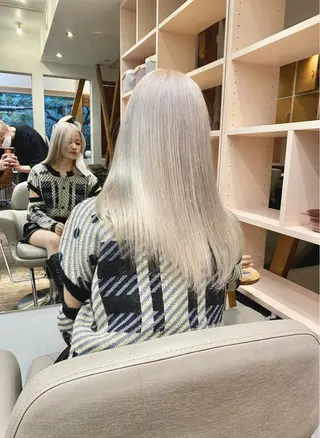 ロング カラー ハイトーン/デザイン hirokiのヘアスタイル