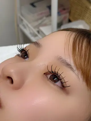 マツエク・マツパ 高山 穂香のヘアスタイル