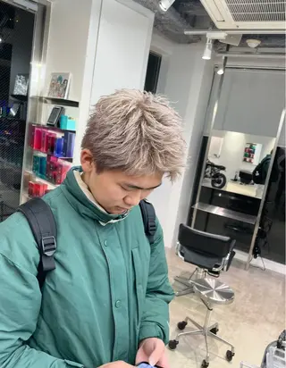 ショート カラー メンズ 冨永 圭人のヘアスタイル