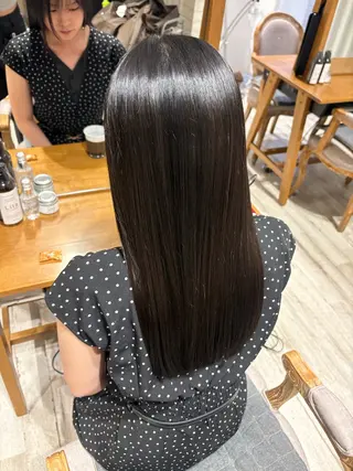 ロング レイヤー/透明感 HIRARIのヘアスタイル