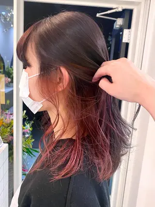 ミディアム カラー natsune /レイヤーカットのヘアスタイル