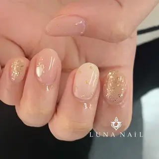 ネイル アトリエ　ミモザ所属・いまむら あかりのネイルデザイン