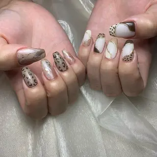 ネイル 里見 麗のネイルデザイン