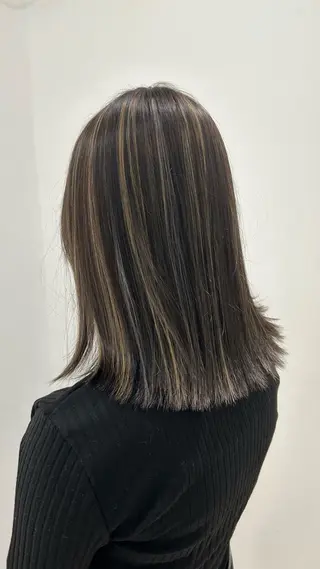 ミディアム カラー 土田 アキナのヘアスタイル