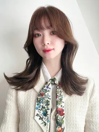 ミディアム カラー ITbyALBUM 藤沢店のヘアスタイル