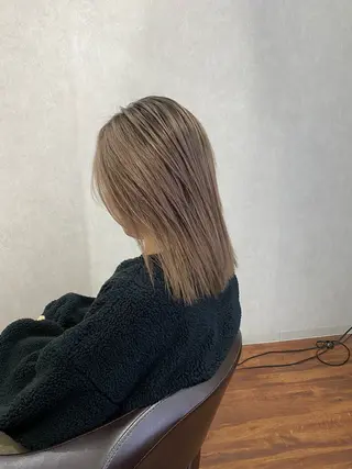 セミロング ＳＨＩ ＺＵのヘアスタイル