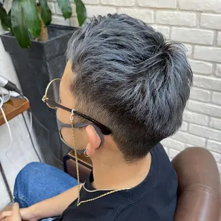 ショート カラー メンズ 池袋駅徒歩4分 hondaのヘアスタイル
