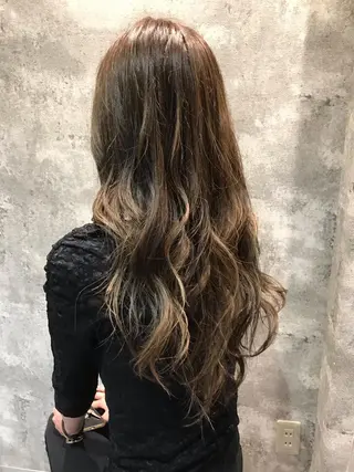 カラー syuyama shinichiのヘアスタイル