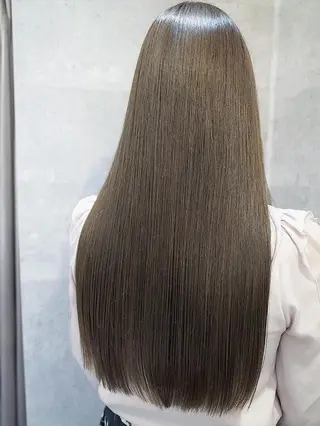 ロング カラー 𝑺𝒂𝒌𝒊 🩶マンツーマン施術のヘアスタイル