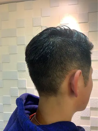 ショート 副店長　山本 竜司のヘアスタイル