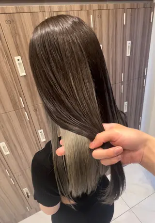 ロング カラー 【複雑履歴ブリーチ】 中村　玲仁のヘアスタイル