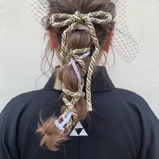 ヘアアレンジ 🕊顔まわりカット /インナーカラー🕊のヘアスタイル