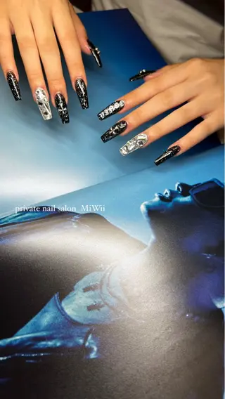 ネイル 𝐧𝐚𝐢𝐥 𝐌𝐢𝐖𝐢𝐢のネイルデザイン