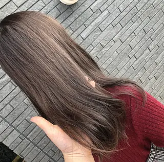 セミロング カラー たかはし まいのヘアスタイル
