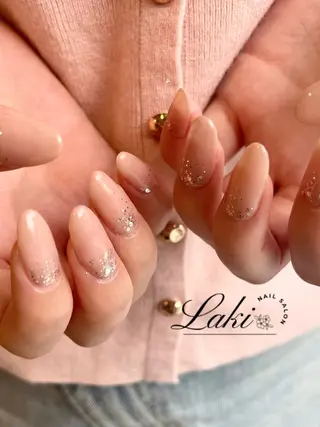 ネイル Laki nailのネイルデザイン