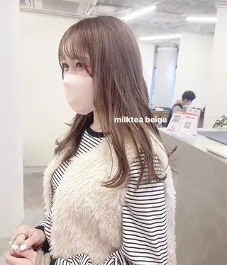 ミディアム カラー misaki🎀 まろみ透け感カラーのヘアスタイル