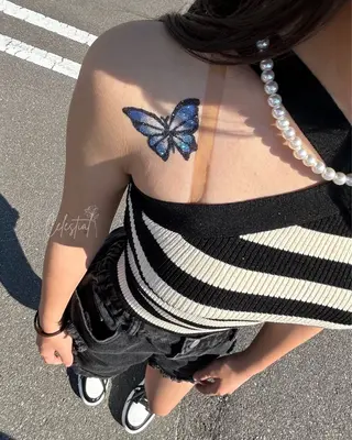 Celestial nailのネイルデザイン