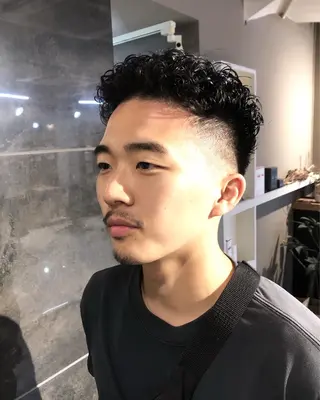 パーマ ヘアアレンジ メンズ ainico+所属・メンズ特化✂️栗原 侑也のヘアスタイル